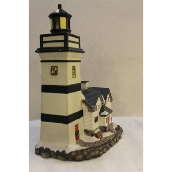 Santa's Workbench - Newcastle Lighthouse - 1999 - Picture 5 of 5